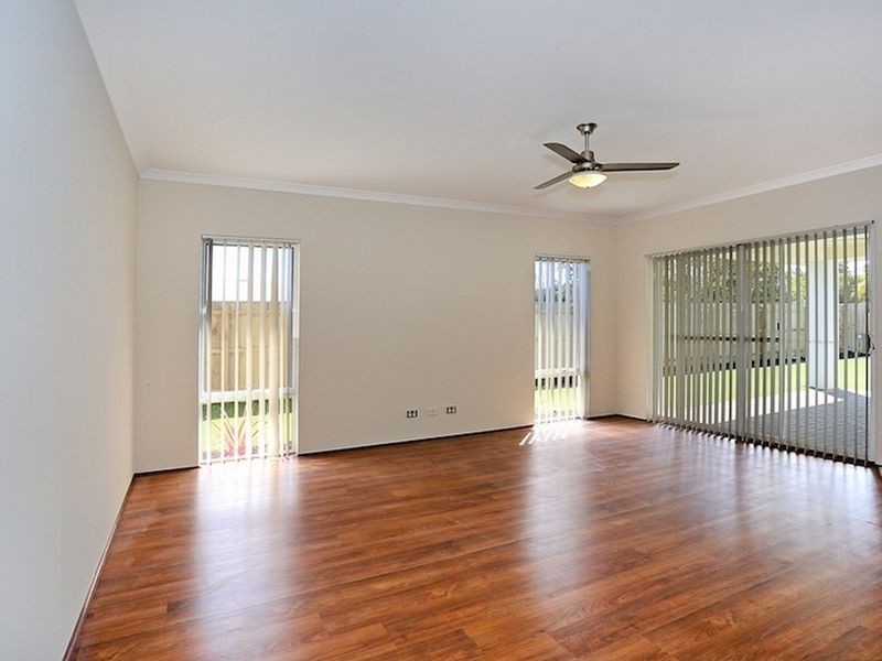50 Skylark Loop, Erskine WA 6210