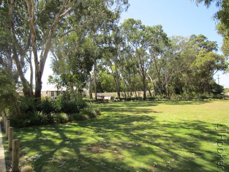 12/70 Rodoreda Crescent, Ravenswood WA 6208