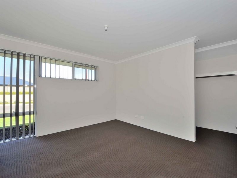 13 Bramshaw Street, Meadow Springs WA 6210