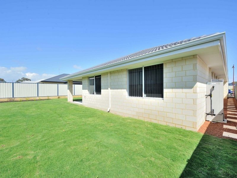 13 Bramshaw Street, Meadow Springs WA 6210