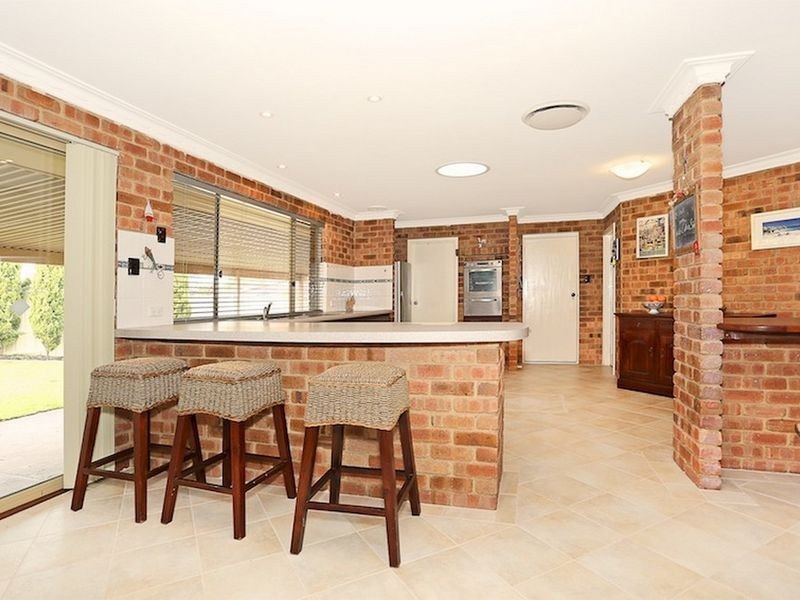 7 Newstead Close, Halls Head WA 6210