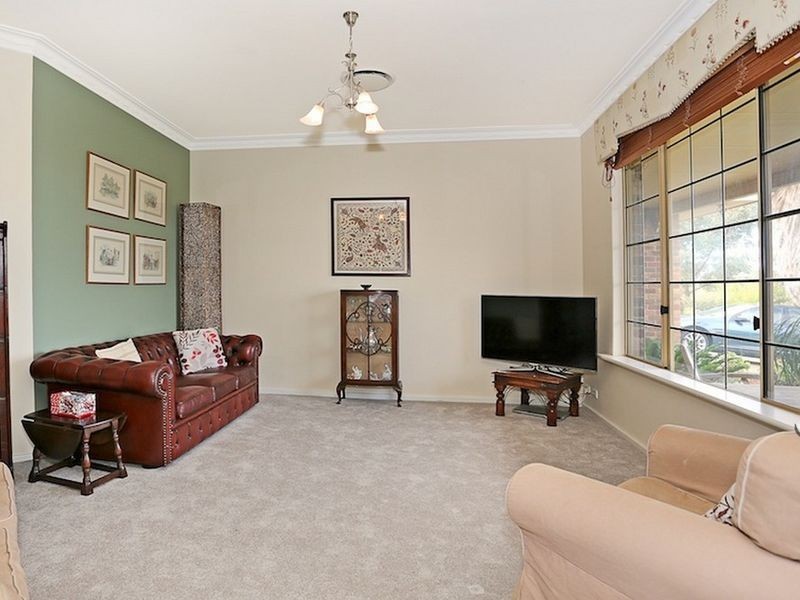 7 Newstead Close, Halls Head WA 6210