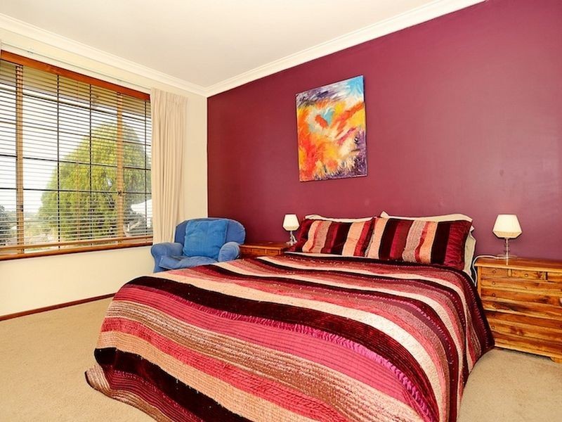 7 Newstead Close, Halls Head WA 6210