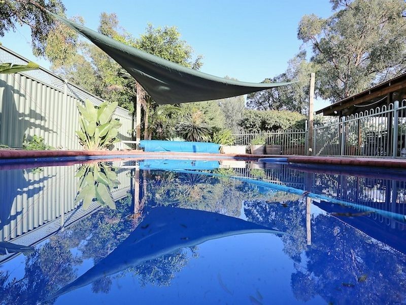 4 Redbank Rise, Greenfields WA 6210
