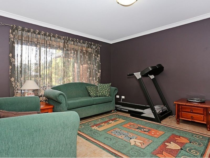 4 Redbank Rise, Greenfields WA 6210