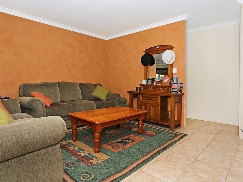 4 Redbank Rise, Greenfields WA 6210