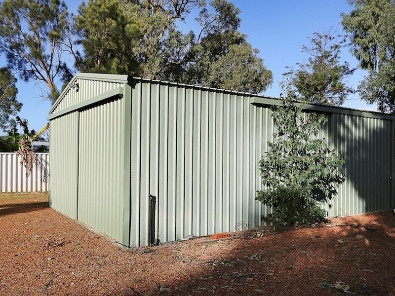 4 Redbank Rise, Greenfields WA 6210
