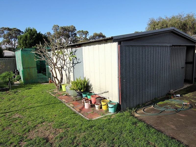 32 Maria Street, Dudley Park WA 6210