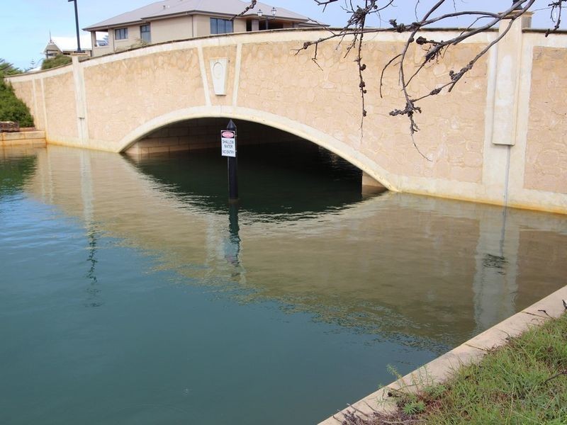 37 Queen Parade, Wannanup WA 6210