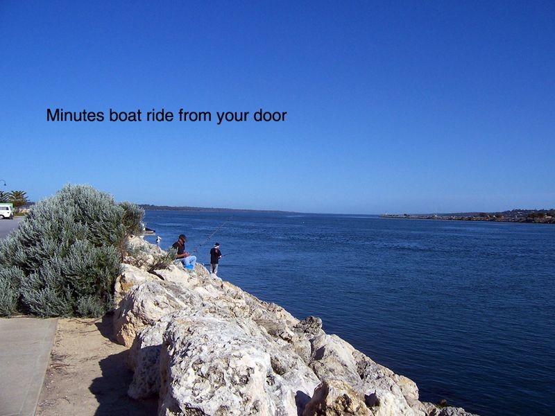 37 Queen Parade, Wannanup WA 6210