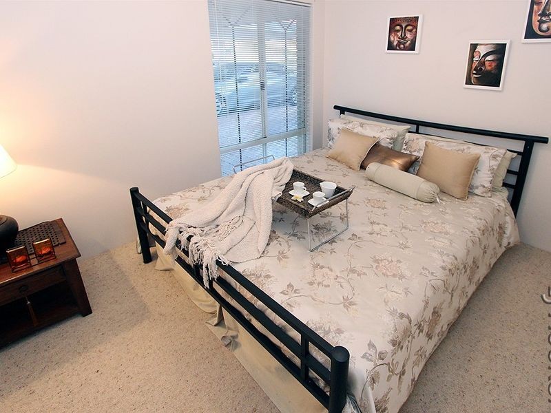 9 Lakes Crescent, South Yunderup WA 6208