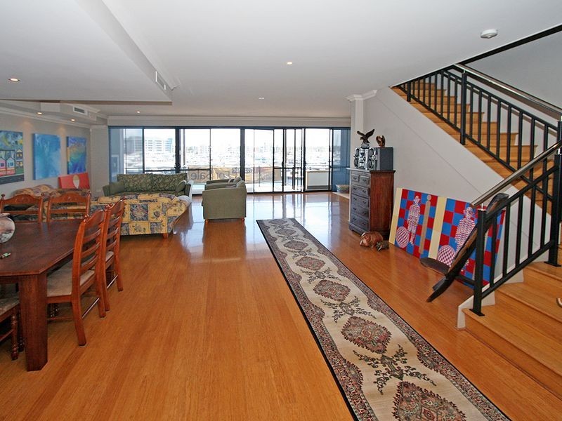4/30 Spinnaker Quays, Mandurah WA 6210