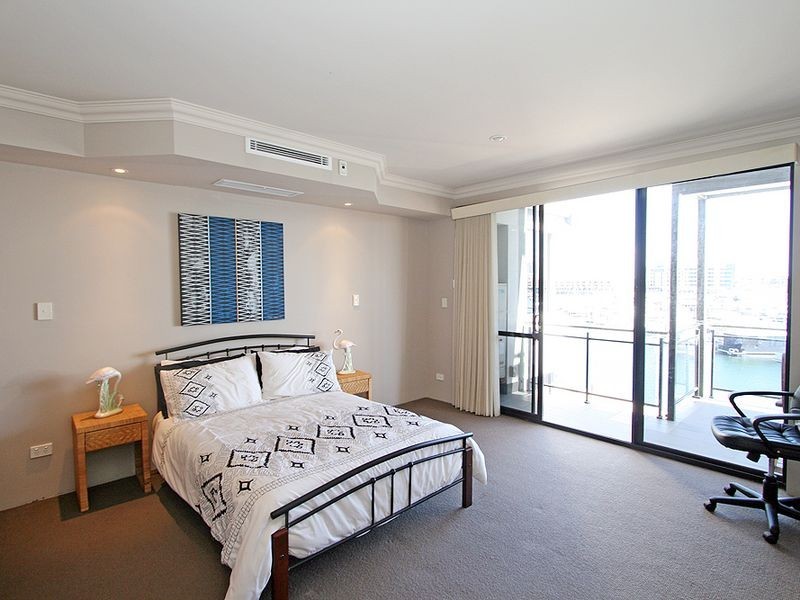 4/30 Spinnaker Quays, Mandurah WA 6210