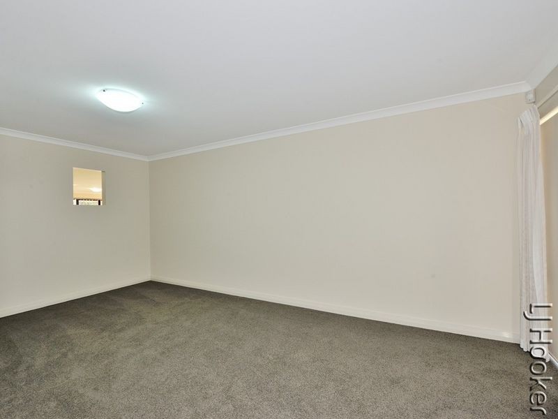 3 Lea Wynd, Lakelands WA 6180