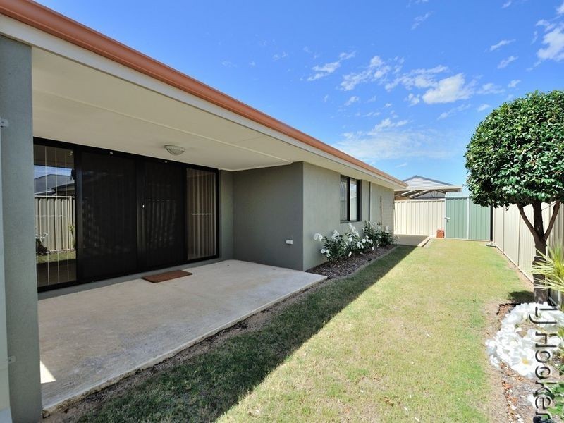 3 Lea Wynd, Lakelands WA 6180