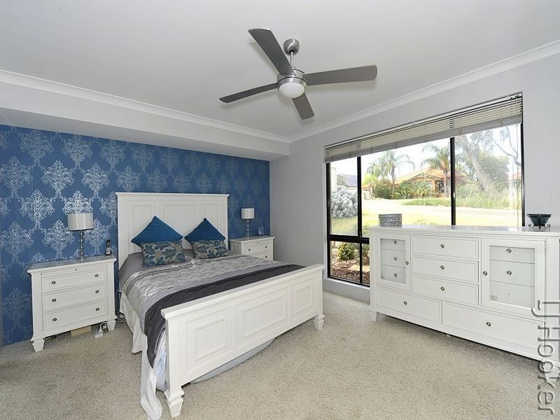 4 Japonica Heights, Halls Head WA 6210