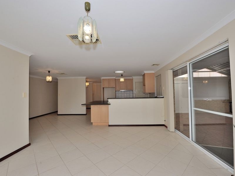 45 Abbotswood Parkway, Erskine WA 6210
