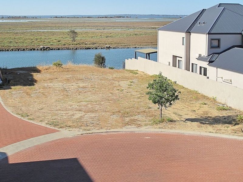 17 Katinka Retreat, Dudley Park WA 6210