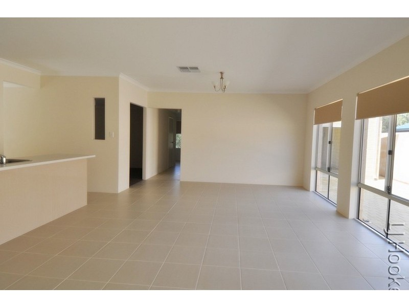 15 Agonis Way, Wannanup WA 6210