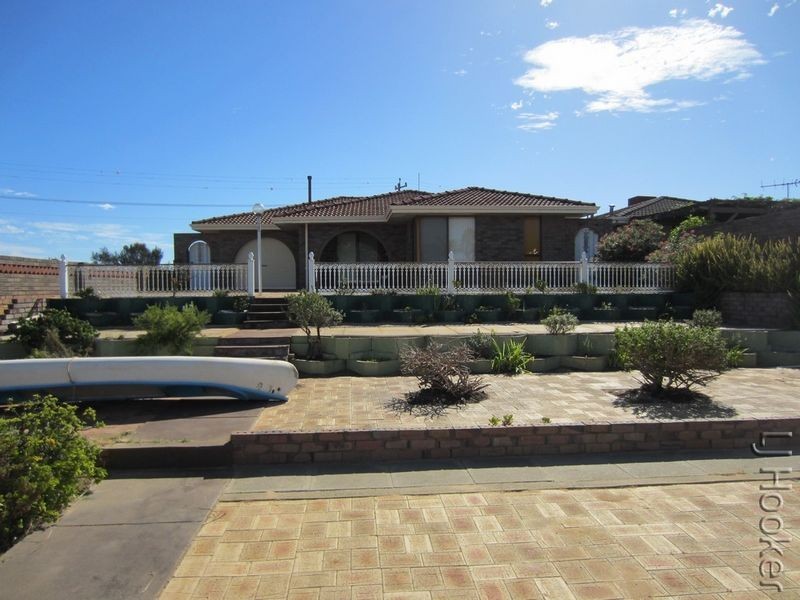 14 Wellya Crescent, South Yunderup WA 6208