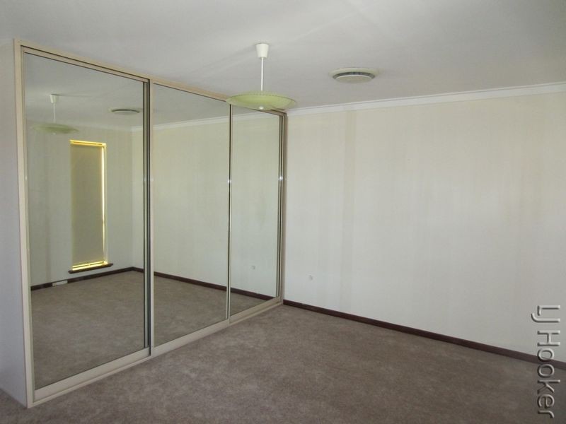 14 Wellya Crescent, South Yunderup WA 6208