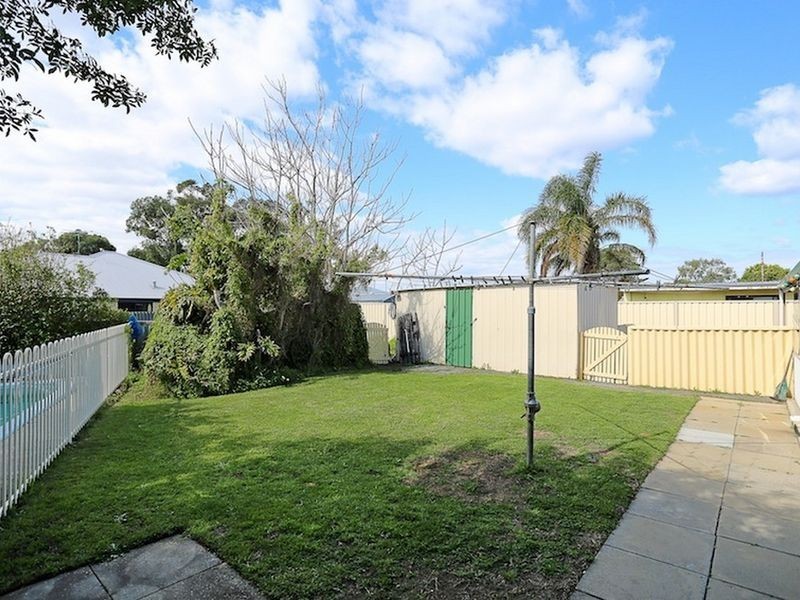 18 Kitchener Street, Dudley Park WA 6210