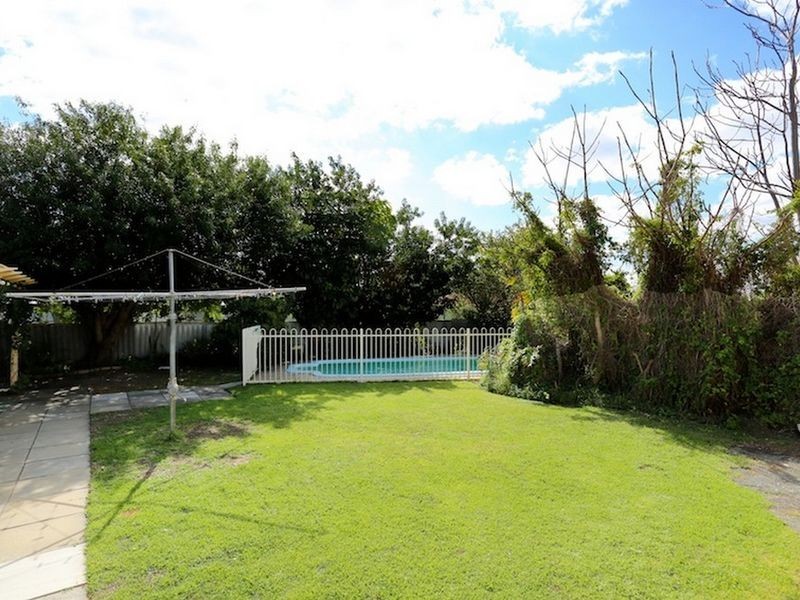 18 Kitchener Street, Dudley Park WA 6210