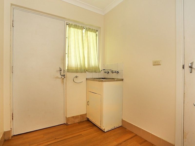 18 Kitchener Street, Dudley Park WA 6210