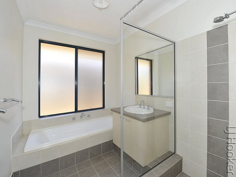 1/19 Karrul Way, Greenfields WA 6210