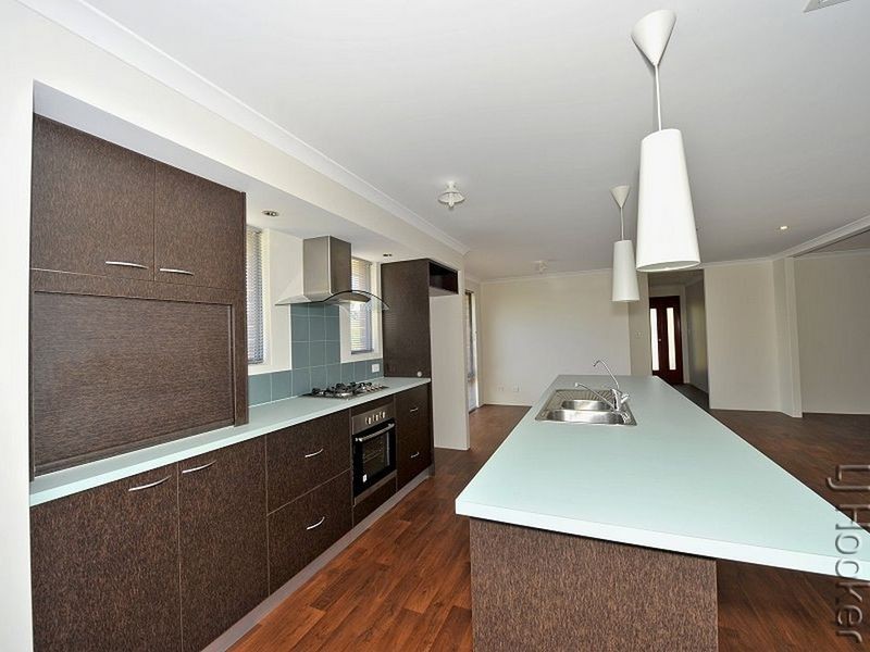 1/19 Karrul Way, Greenfields WA 6210