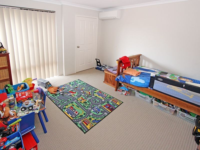 33 Seascapes Boulevard, Halls Head WA 6210
