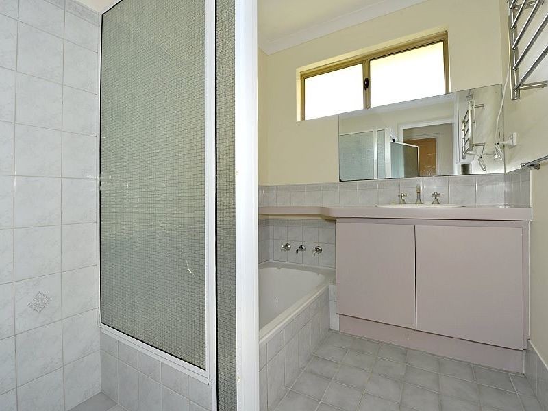 7B Shanto Court, Dudley Park WA 6210