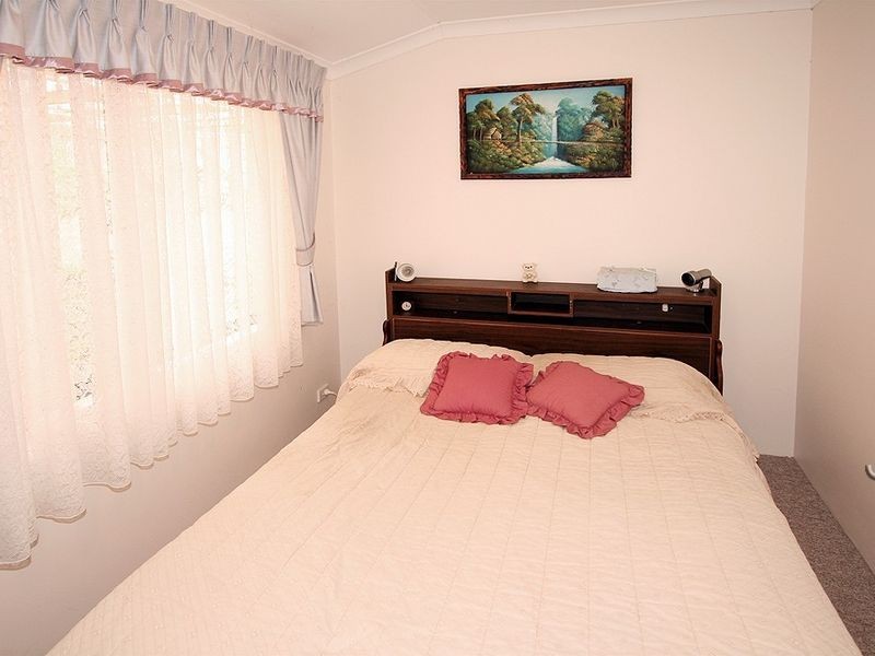 6 Crown Place, Wannanup WA 6210