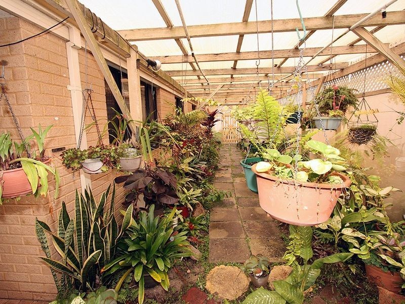 6 Crown Place, Wannanup WA 6210