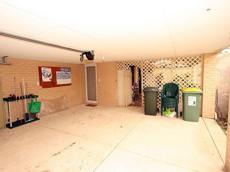 6 Crown Place, Wannanup WA 6210