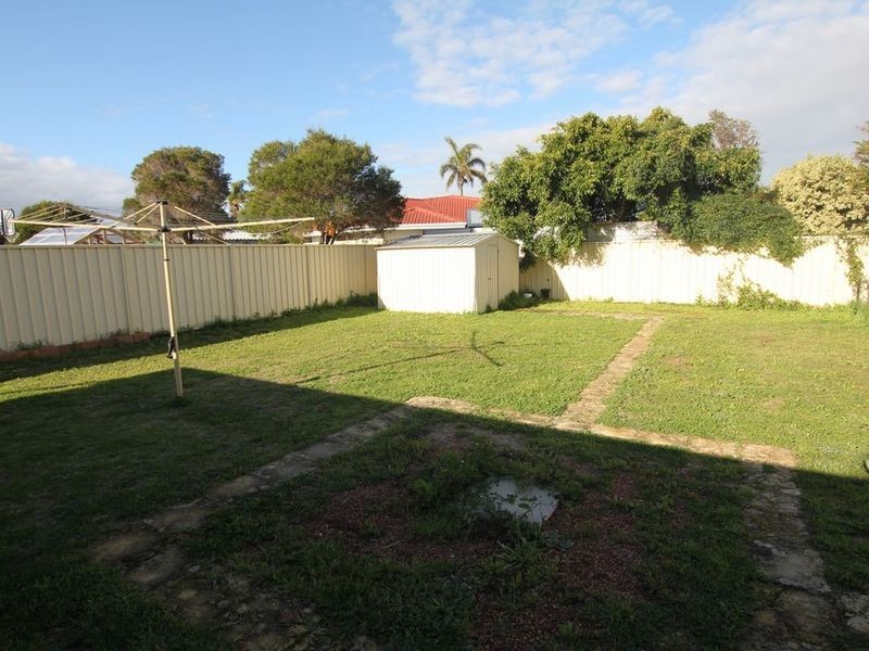 119 Oakmont Avenue, Meadow Springs WA 6210