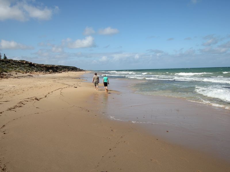 6 Lilly Pilly Lookout, Halls Head WA 6210