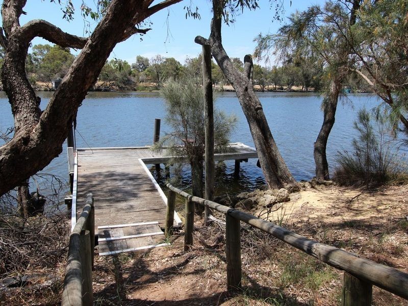 150 Banksia Terrace, South Yunderup WA 6208