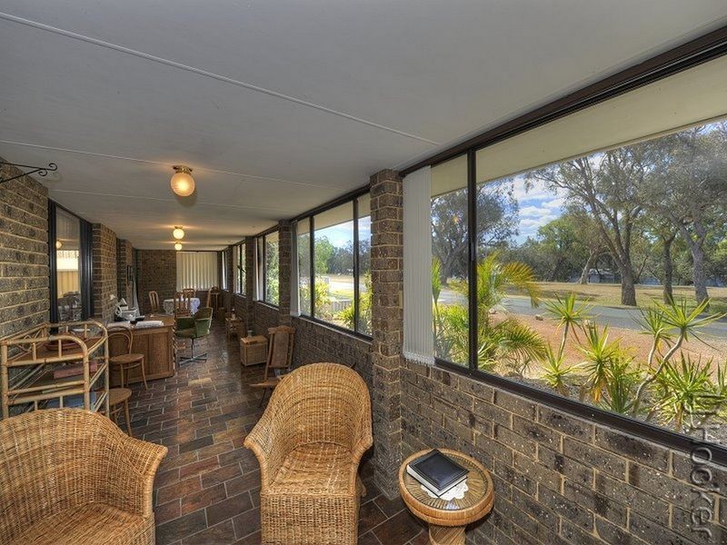 150 Banksia Terrace, South Yunderup WA 6208