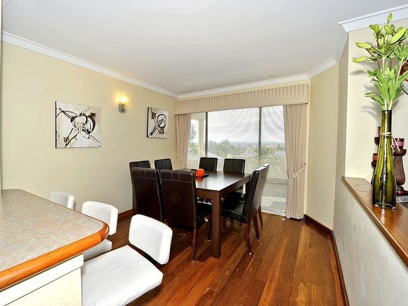 18 Armstrong Street, Halls Head WA 6210