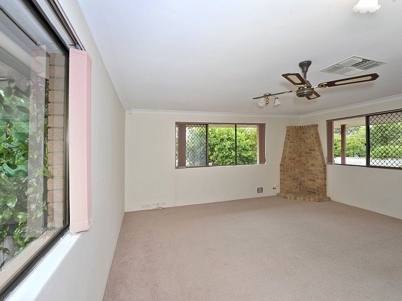 31 Wyeree Road, Mandurah WA 6210