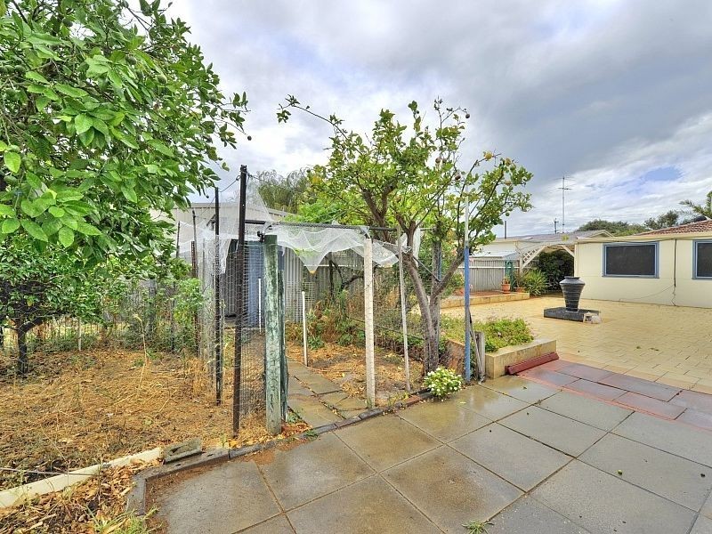 31 Wyeree Road, Mandurah WA 6210