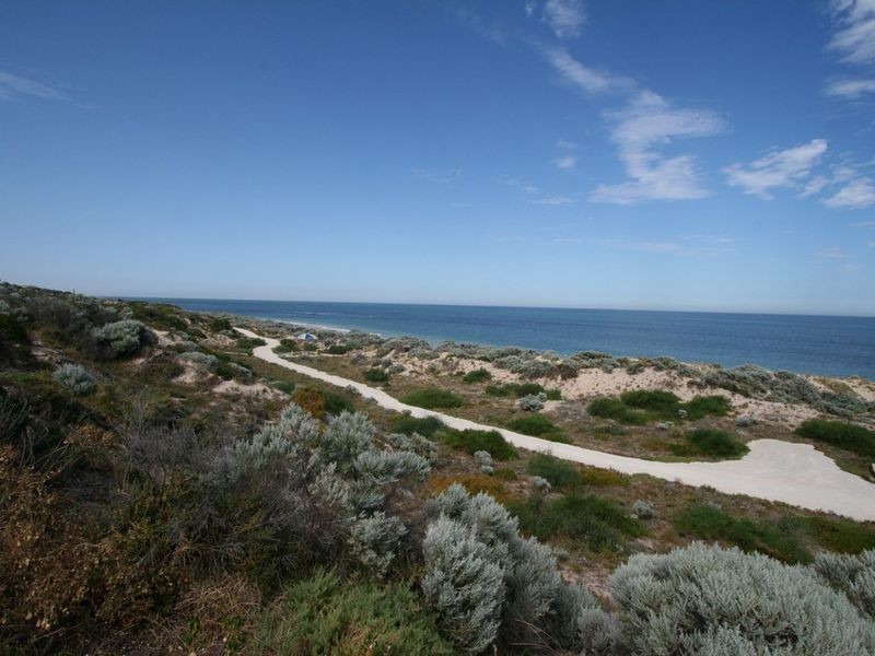 25 Wittenoom Turn, Dawesville WA 6211