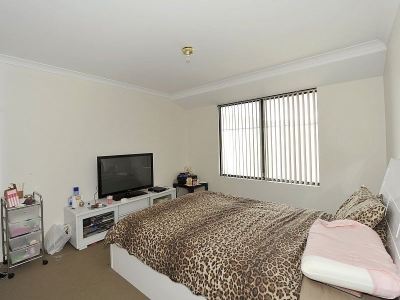 10 Formby Road, Meadow Springs WA 6210