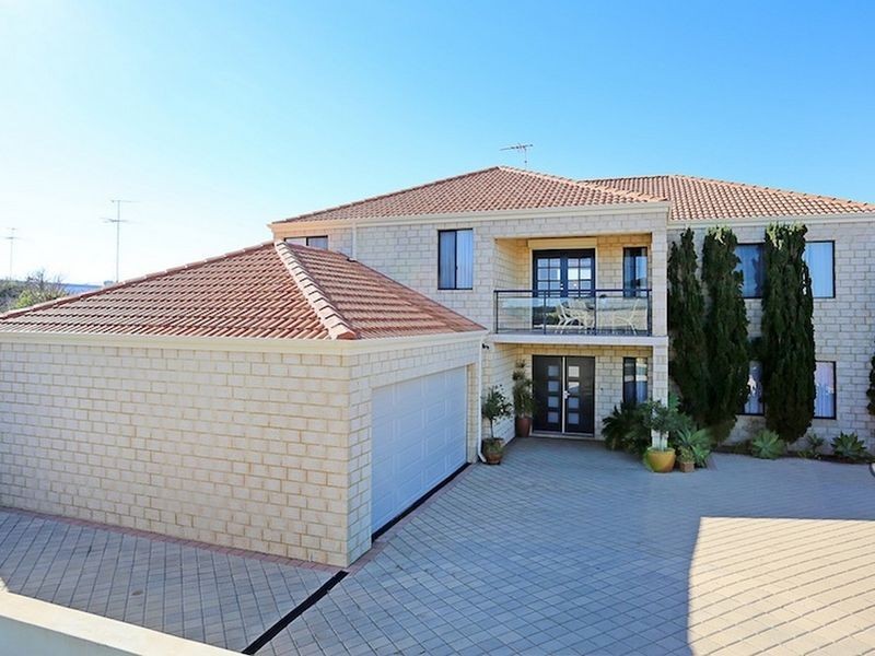 16 Capricorn Mews, Halls Head WA 6210