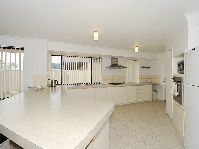 23 Peppertree Close, Wannanup WA 6210