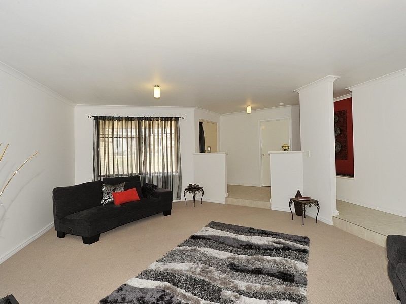 23 Peppertree Close, Wannanup WA 6210