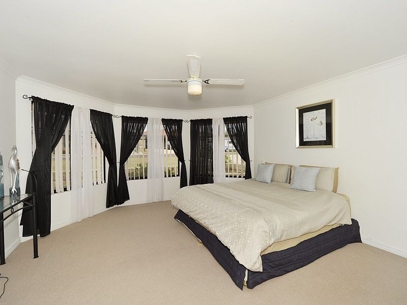 23 Peppertree Close, Wannanup WA 6210