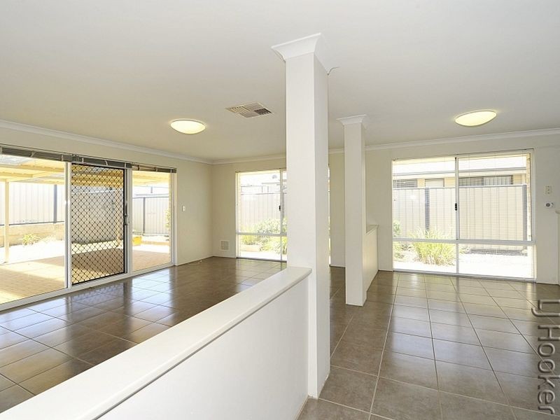 117 Meadow Springs Drive, Meadow Springs WA 6210