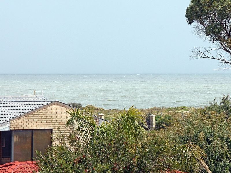 4 Haven Court, Silver Sands WA 6210